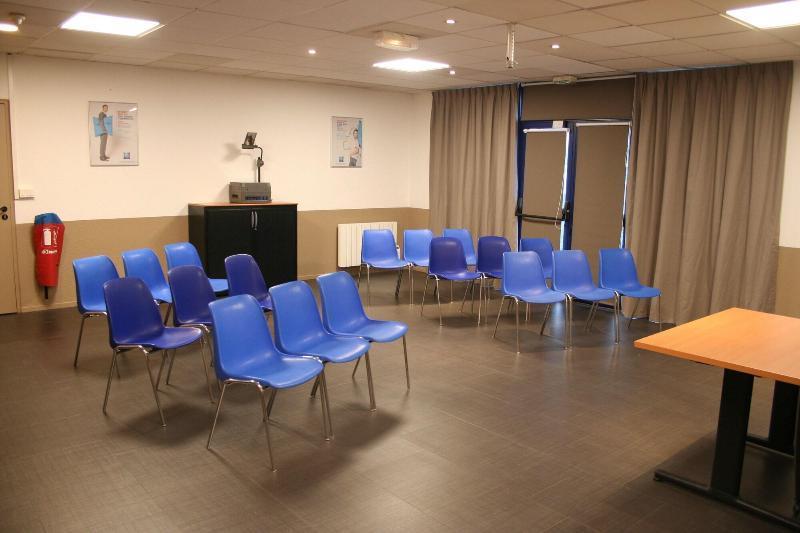 Ibis Budget Marne La Vallee Pontault Combault ภายนอก รูปภาพ