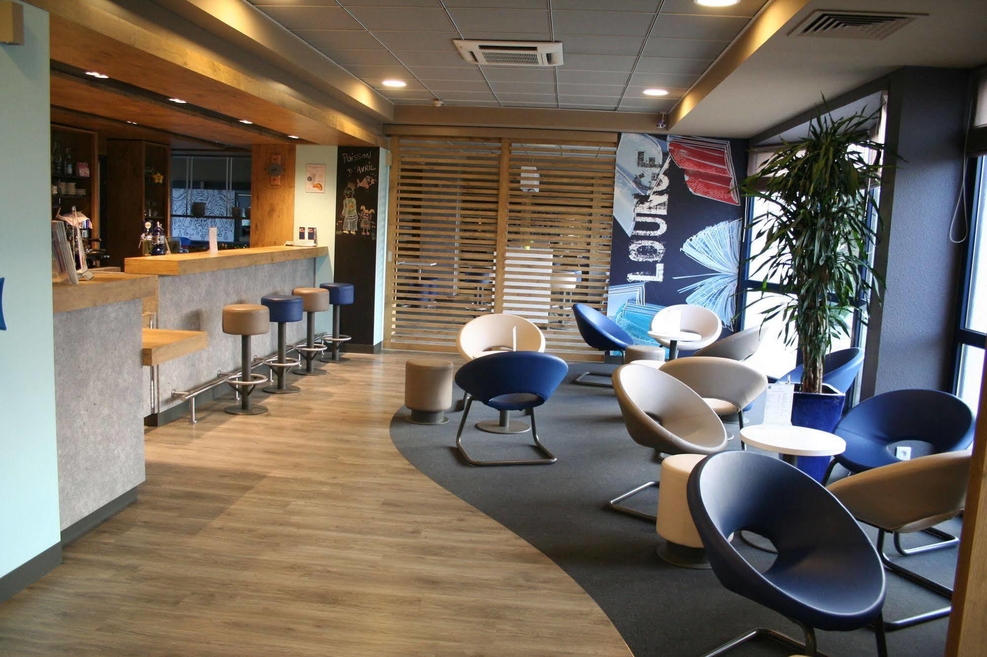 Ibis Budget Marne La Vallee Pontault Combault ภายนอก รูปภาพ